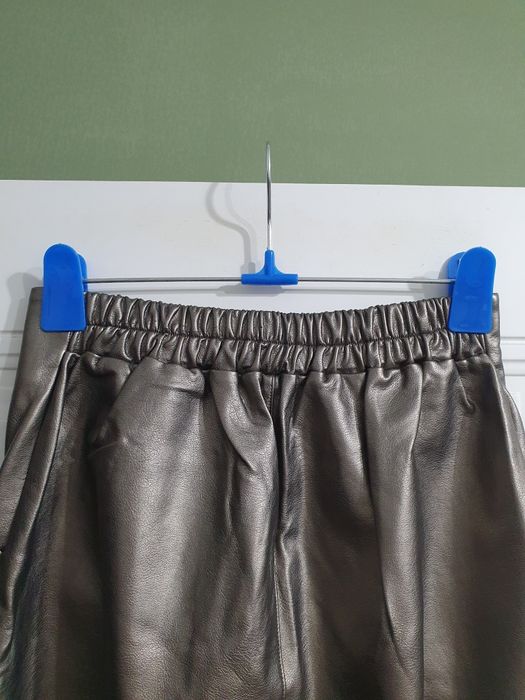 Кожаные брюки,за 3000 тенге