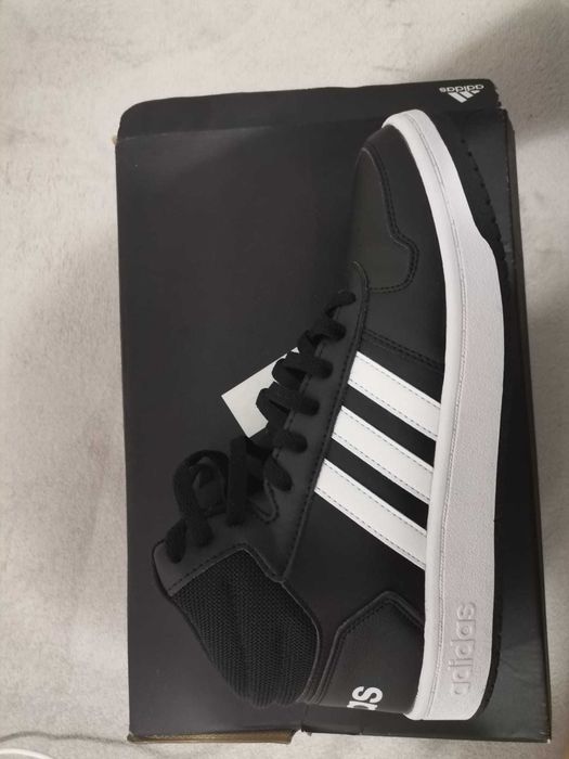 Vand Adidas 42,5