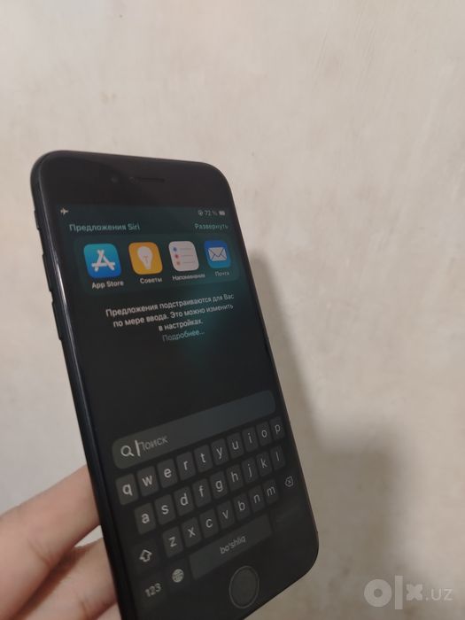 Se2 64 Black. Apple