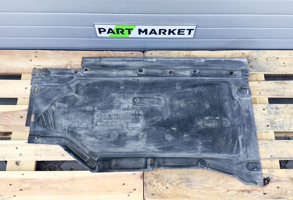 Кора под десен праг AUDI A4 B9 8W0825208B 8W0825208C