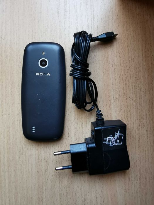 Телефони Самсунг А36 и  Nokiaс копчета (GSM ) със зарядно.3310 5G