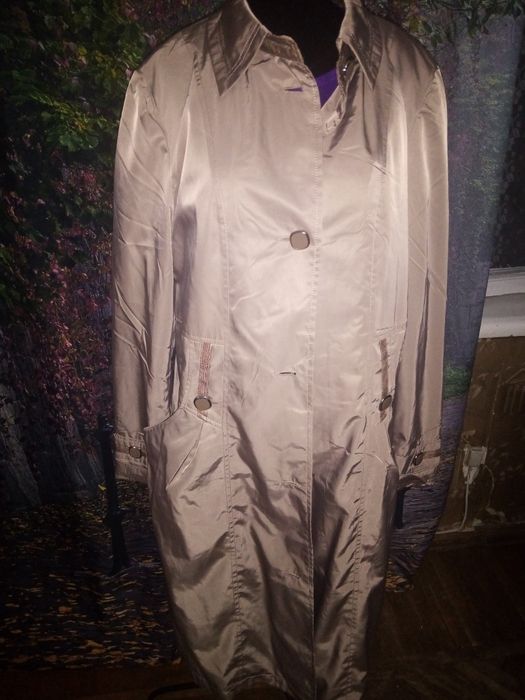 Плащь женский 54 - 56 размер
