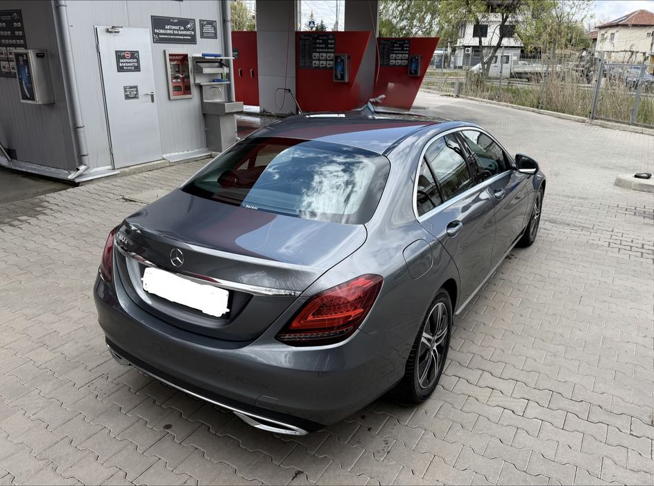 Mercedes-Benz C180