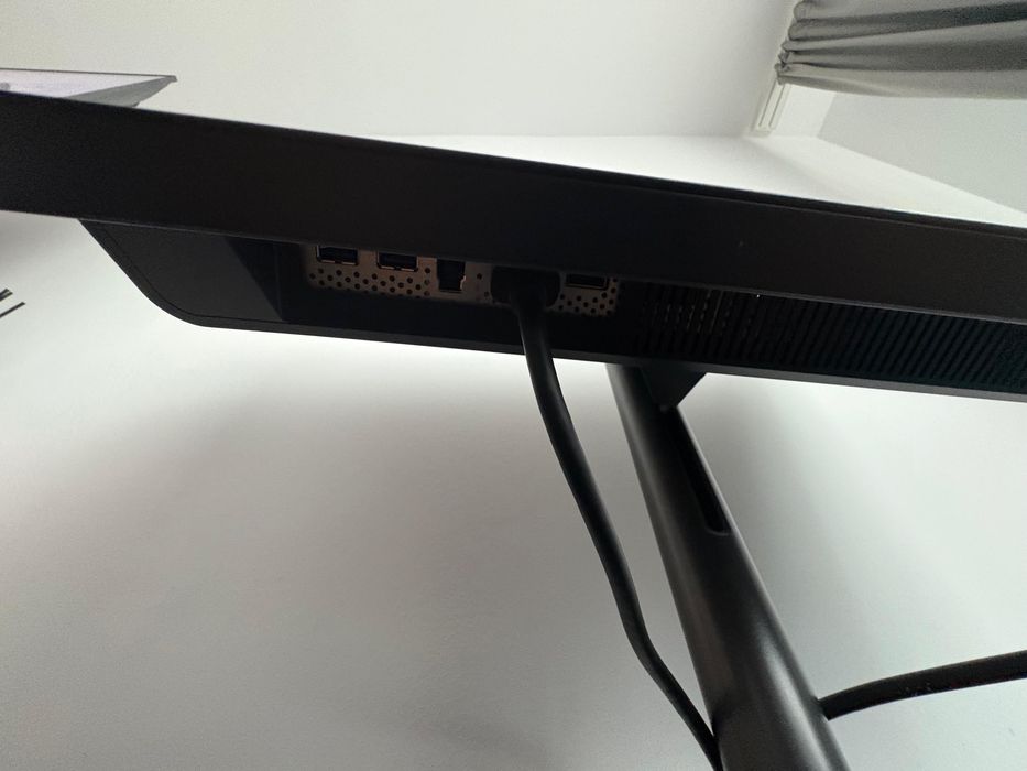 Monitor Gaming WLED IPS LENOVO 240 Hz