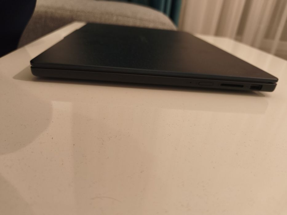 Laptop LENOVO IdeaPad Slim 3 16AHP10 Cu Garantie