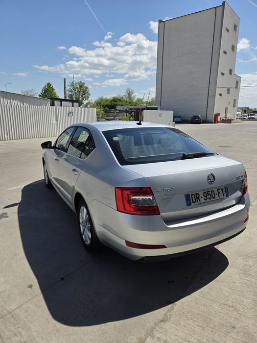 Vând Skoda Octavia Full Extra