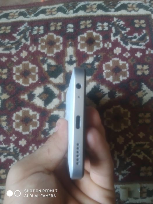 TECNO Spark 4+4/128gb ideal