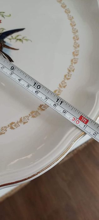 Плато за сервиране