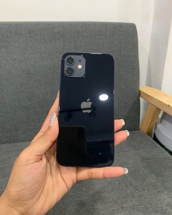 Продам:Iphone 12mini