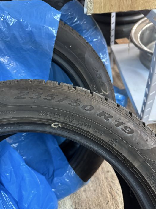 PIRELLI SCORPION Winter 235/50/19