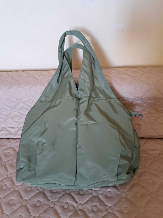 Дамска чанта – голяма,в  зелено, промазка, 100% непромокаема