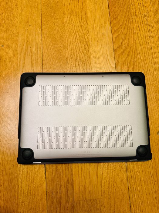 MacBook Pro 13" (2020)