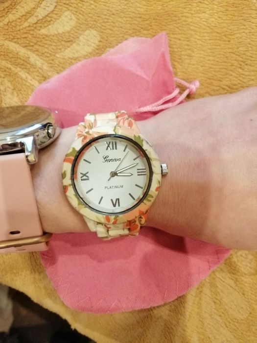 Дамски  часовник