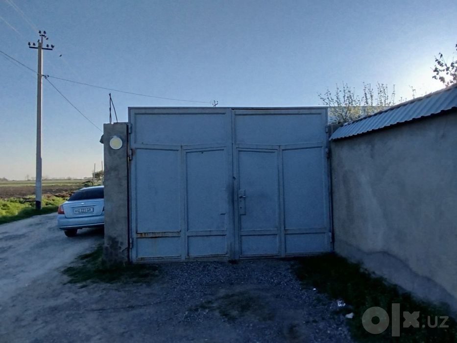 Срочно Арзонга уй сотилади