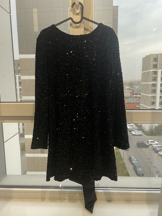 Черное платье с бантом 42(М) размер