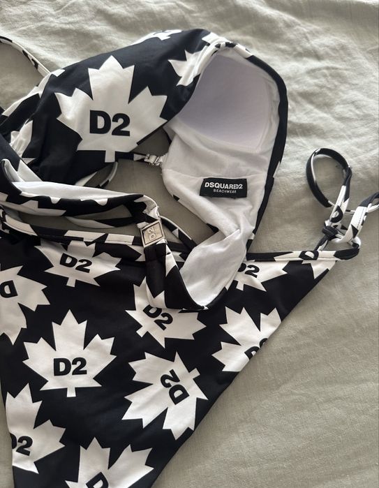 Dsquared бански от две части