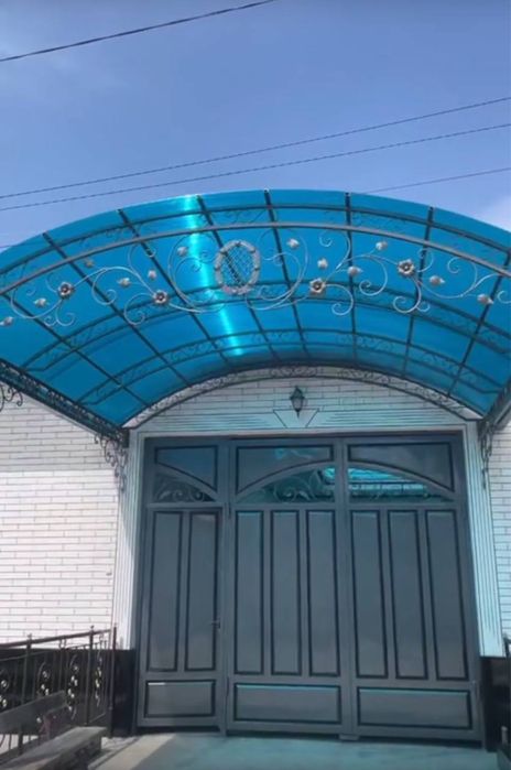 Лексан для навесов Поликарбонат сотовый и монолитный по оптовым ценам!