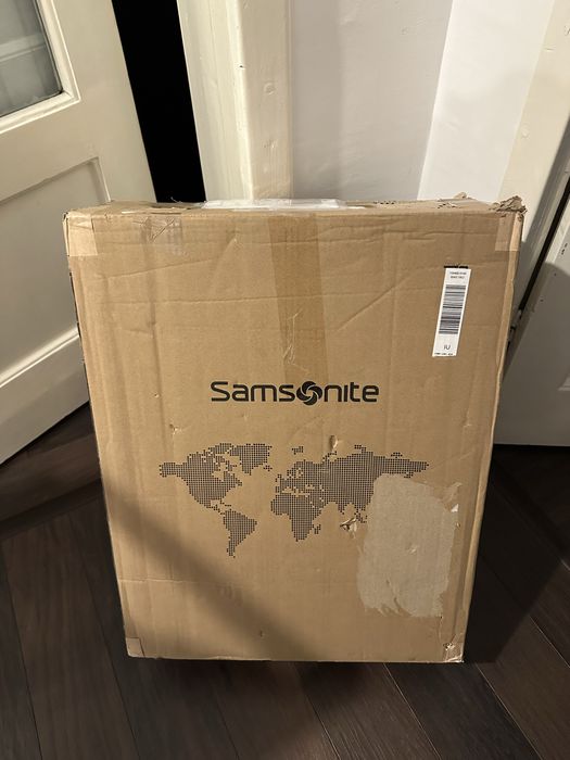 Troller Samsonite 55cm - expandabil Cabin, nou sigiliat.