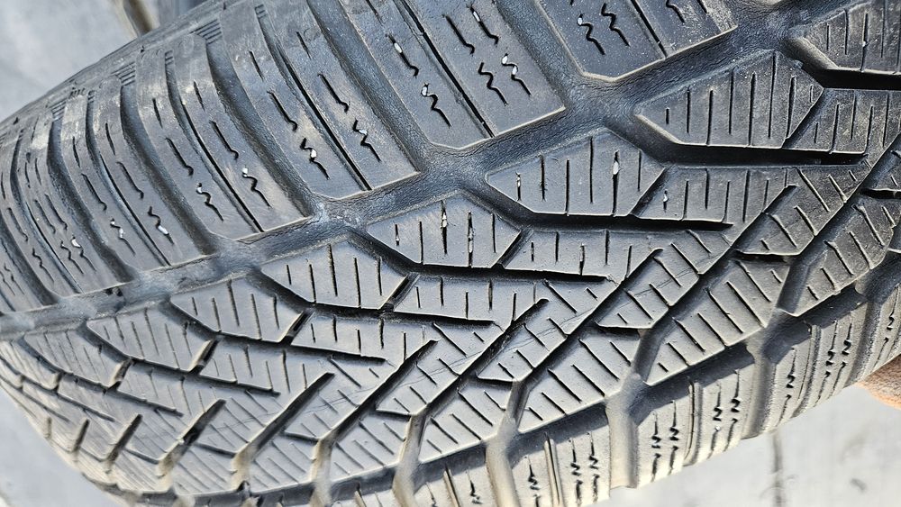 2бр гуми 195 65 15 семперит