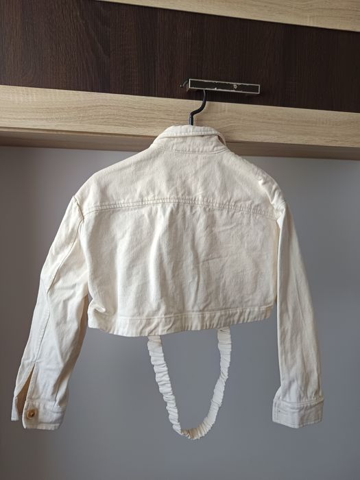Crop beige jacket