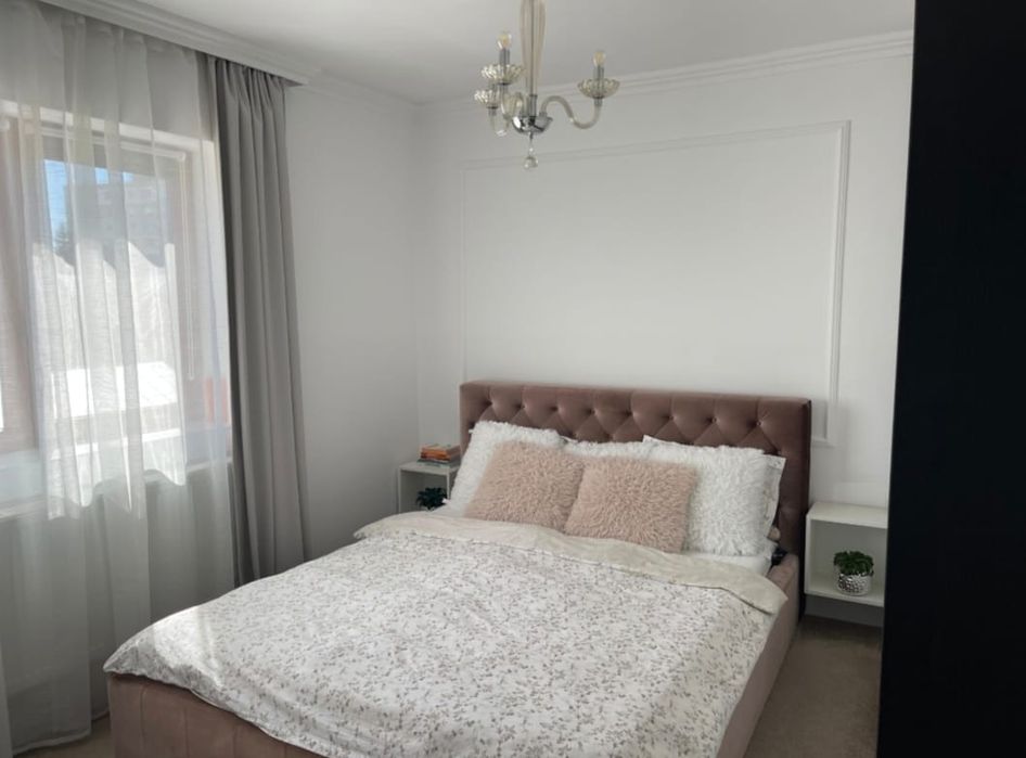 Vând sau închiriez apartament cu 2 camere, 60mp utili, complet mobilat si utilat.