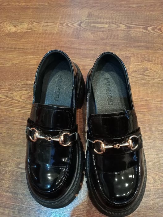 Бесплатно Лоферы 36р-р.