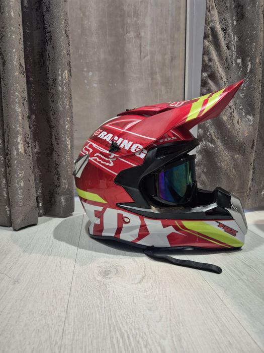 Мотошлем кроссовый Fox

Racing + Очки