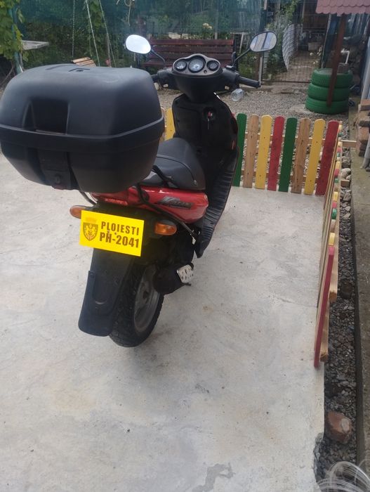 Suzuki Katana 49 cm