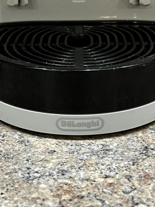 Кофемашина DeLonghi Mini me