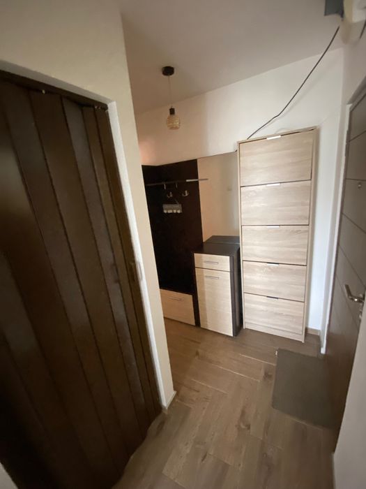 Apartament cu 3 camere de inchiriat