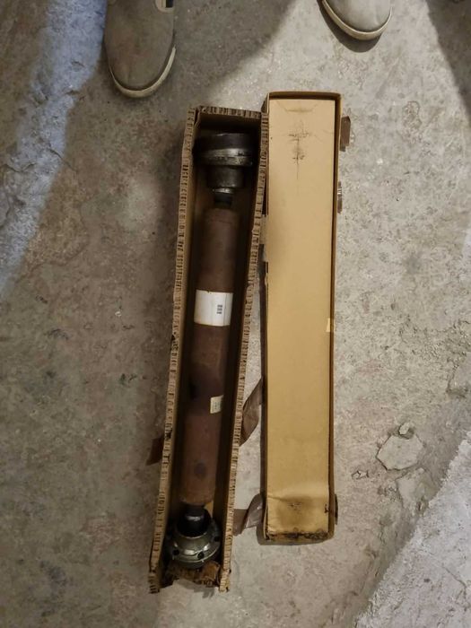 Преден и заден кардан Jeep Grand Cherooke 2014г 5.7 Hemi - WK2