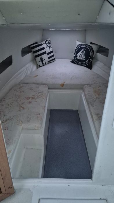 Vand barca cabinata 5.8 m lungime