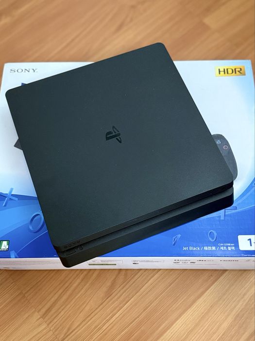 Продам Sony PlayStation 4 Slim 1 TB