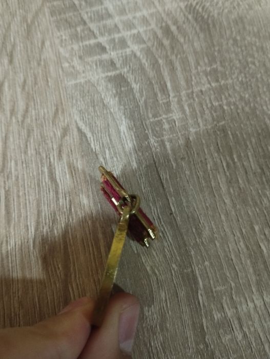 Lelin medali sotiladi