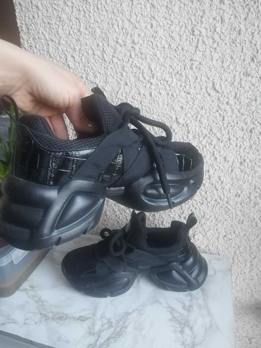 маратонки 41 номер