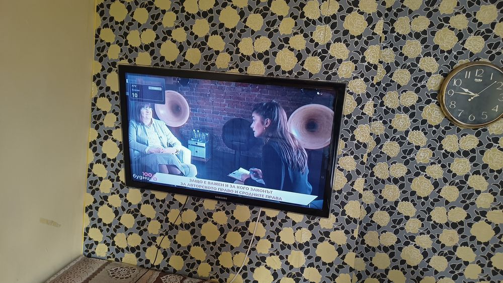 Продавам телевизор Samsung 40  инча