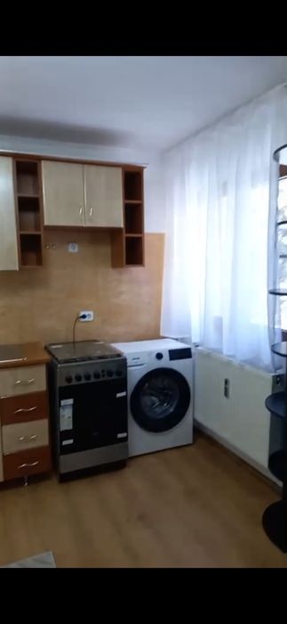 Închiriez apartament str 22 Decembrie-Radauti- Suceava