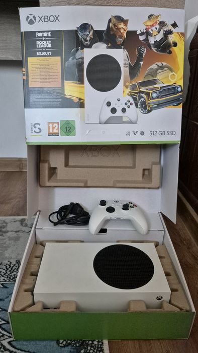 Xbox Series S....