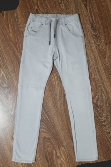 Дънки Diesel ОРИГИНАЛНИ 152/158см-20лв. НАМАЛЕНИЕ