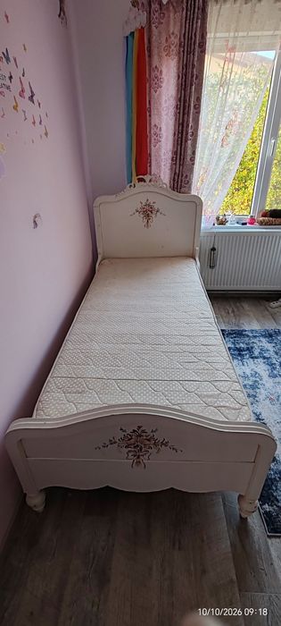 Pat alb 90 /200 cu saltea ortopedica