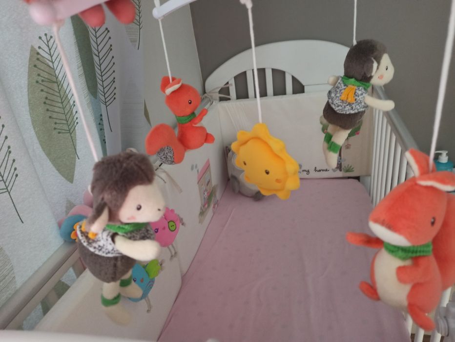 Бебешка музикална въртележка за кошара Fehn