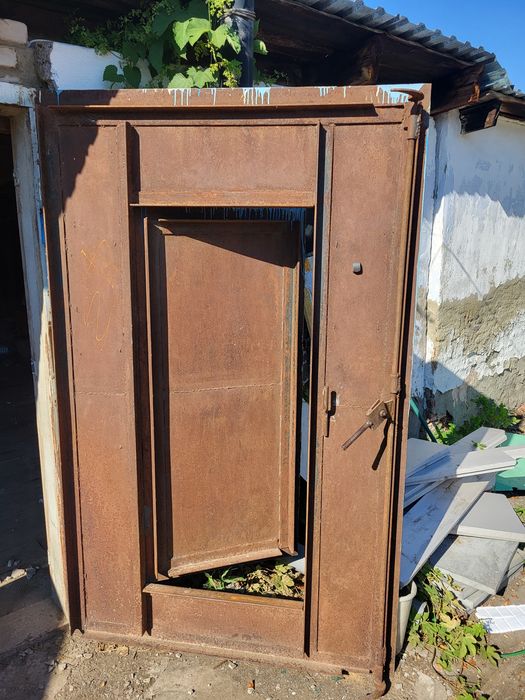 Продам Ворота Гаражные
