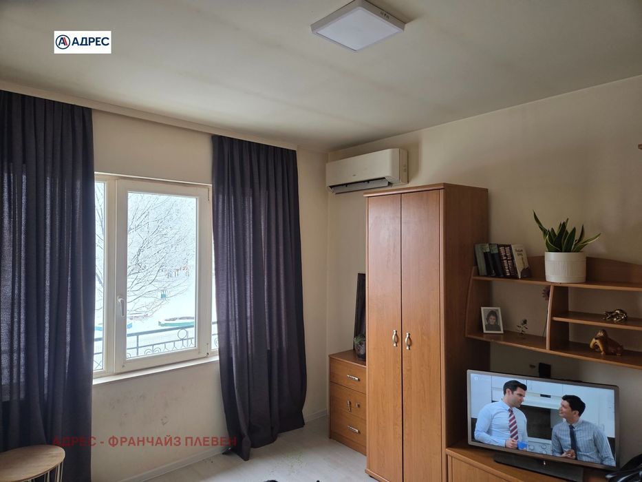 Етаж от къща в Враца-Река Лева площ 100 цена 150000