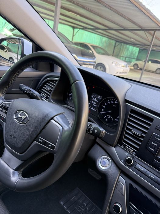 Hyundai Elantra GLS 2017