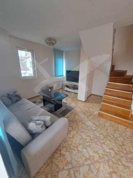 Тристаен апартамент под наем в Христо Смирненски 11819121