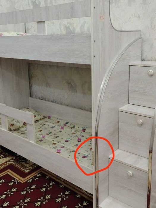 Bolalar uchun ikki qavatli karavot