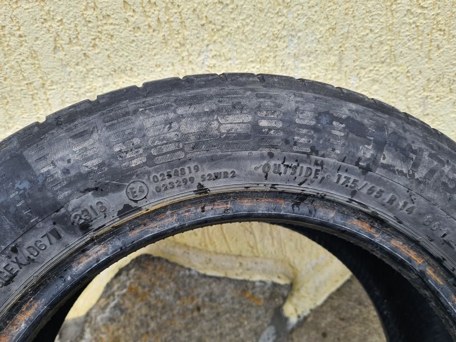 2 бр. летни гуми 175/65/14 Continental 5 mm DOT 2616