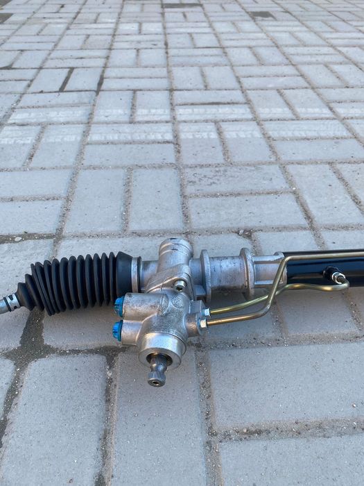 Рулевая рейка Mitsubishi Space Wagon