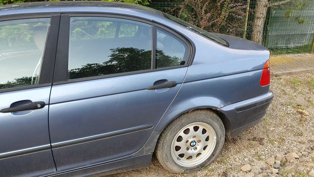 Vand BMW 316i E46, benzină, funcțional, acte în regulă – necesită tinichigerie