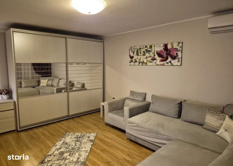 Garsonieră Premium | Piața Victoriei | 100 M De Metrou | Balcon | 40